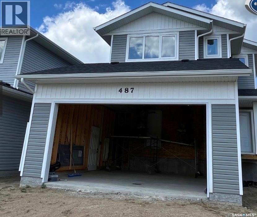 487 Traeger CLOSE Property Photo 1