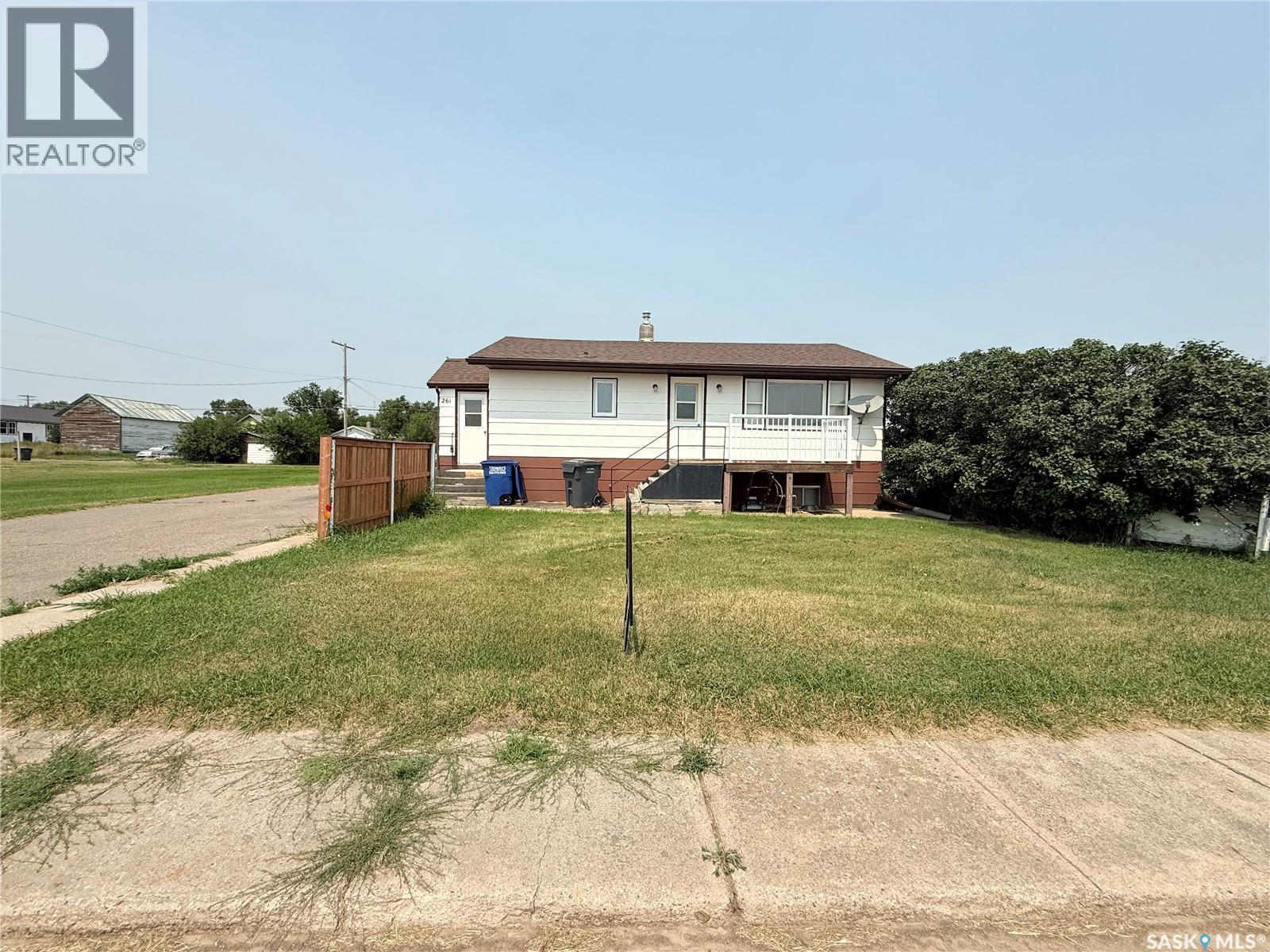 261 2nd Avenue W Property Photo 31