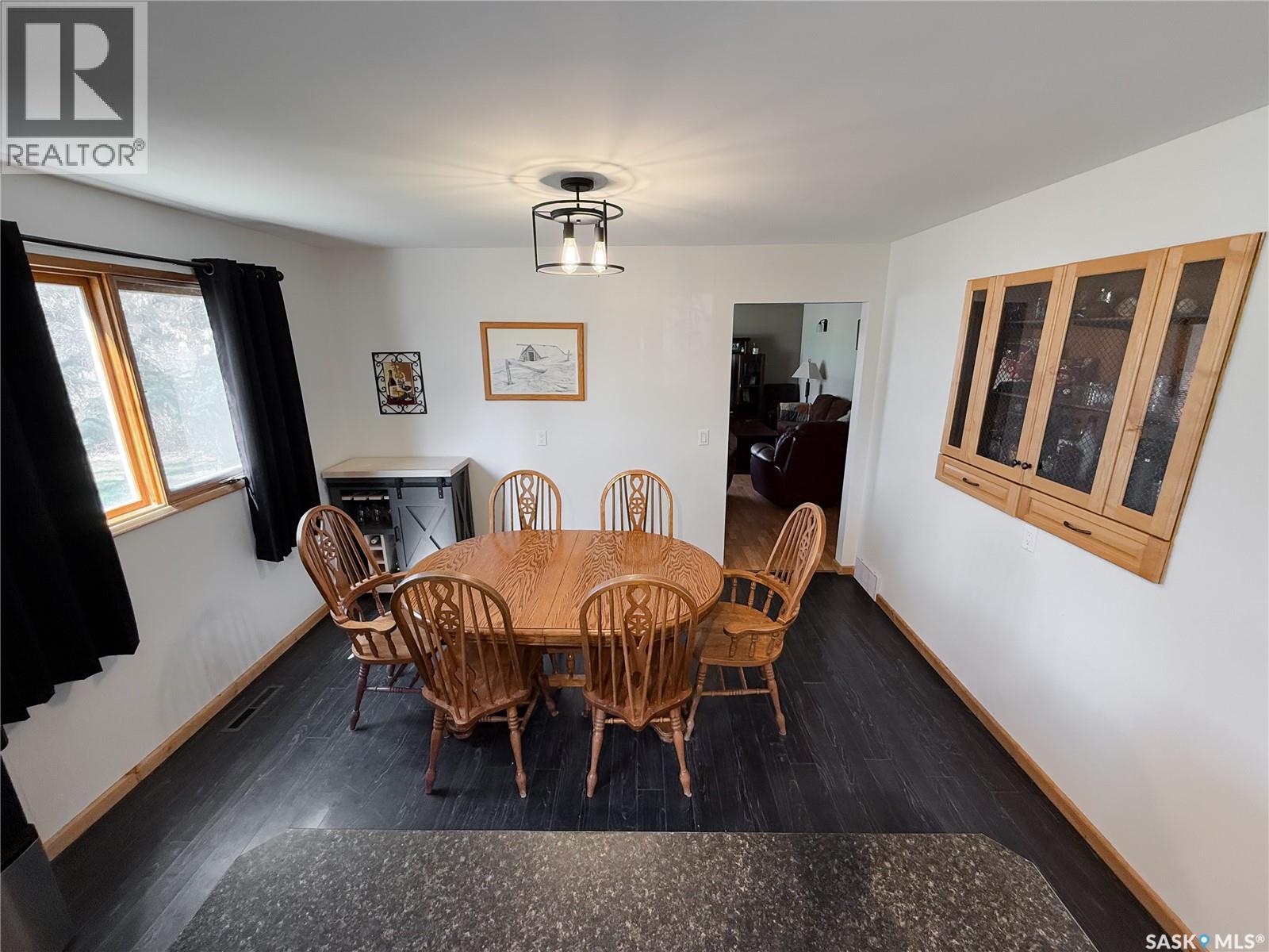208 1st Street E Property Photo 15