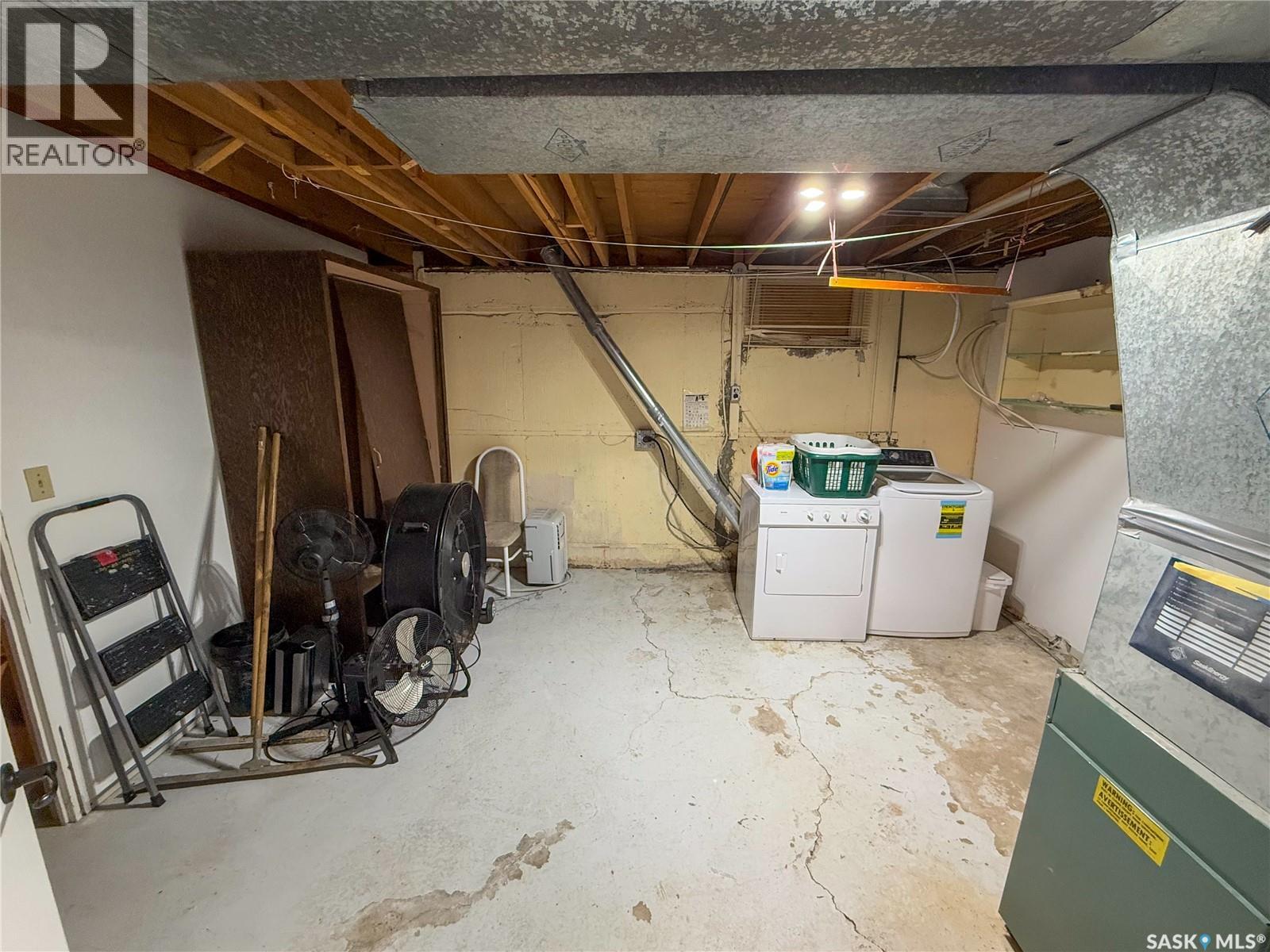 208 1st Street E Property Photo 43