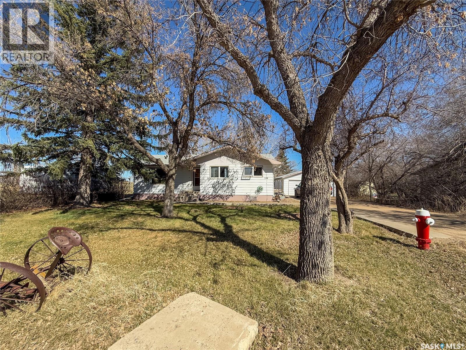 208 1st Street E Property Photo 46