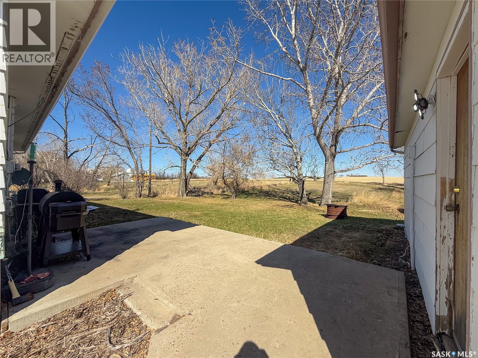 208 1st Street E Property Photo 48