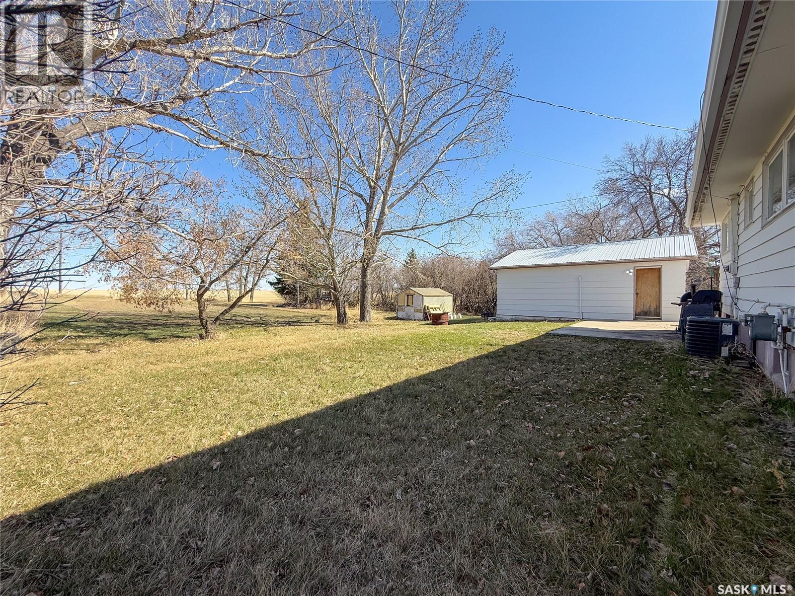 208 1st Street E Property Photo 50