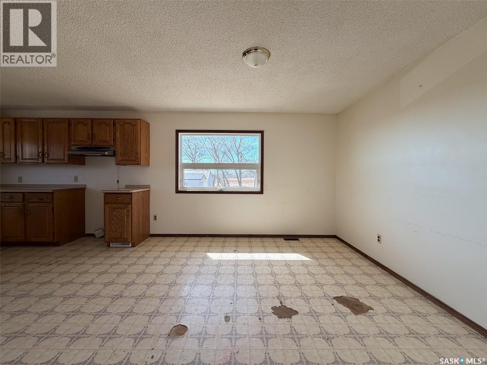 Eastend Wills Acreage Property Photo 14