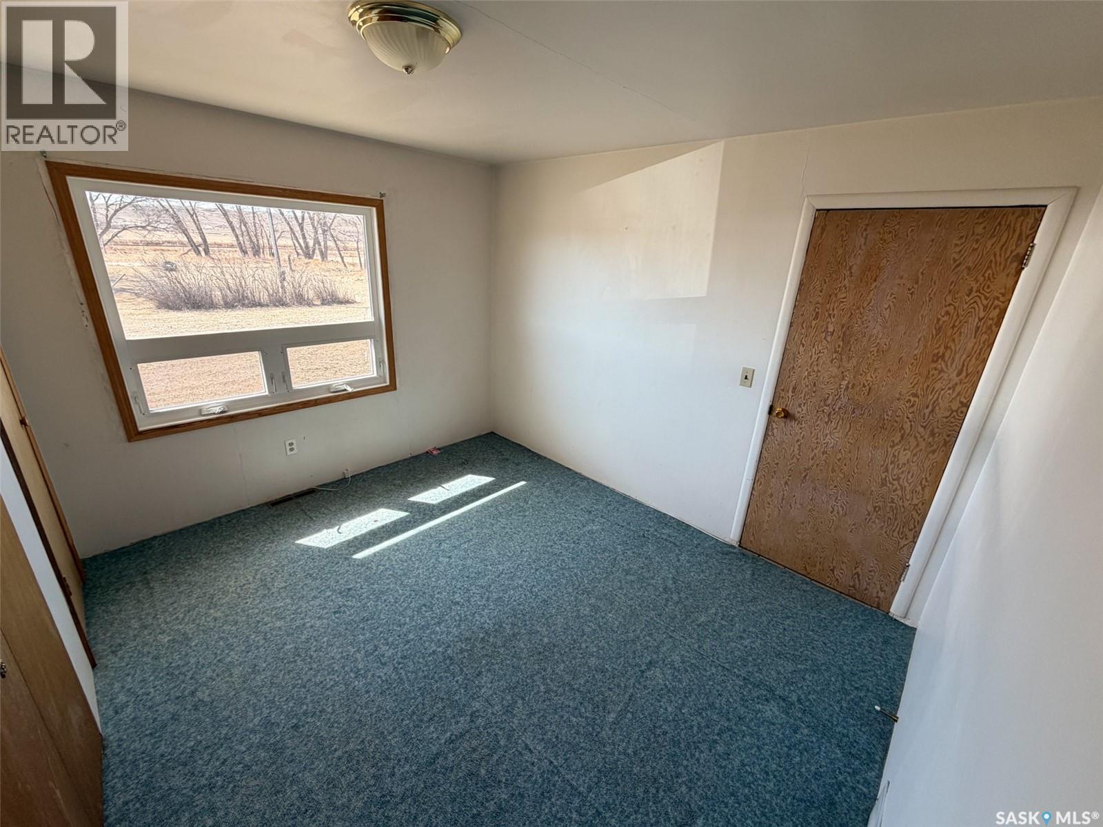 Eastend Wills Acreage Property Photo 23