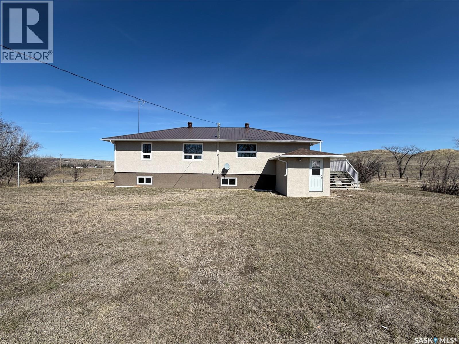 Eastend Wills Acreage Property Photo 41