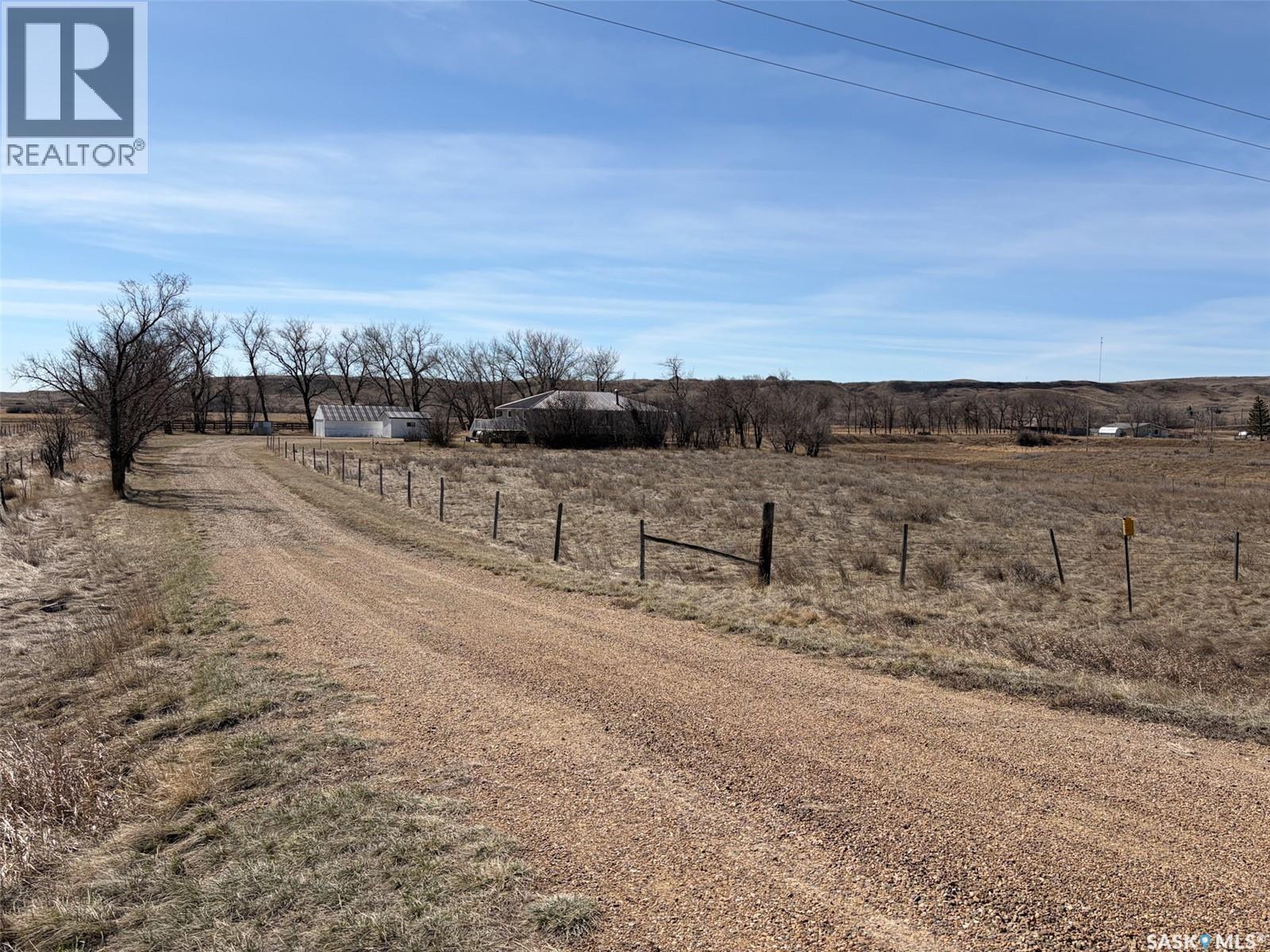 Eastend Wills Acreage Property Photo 49
