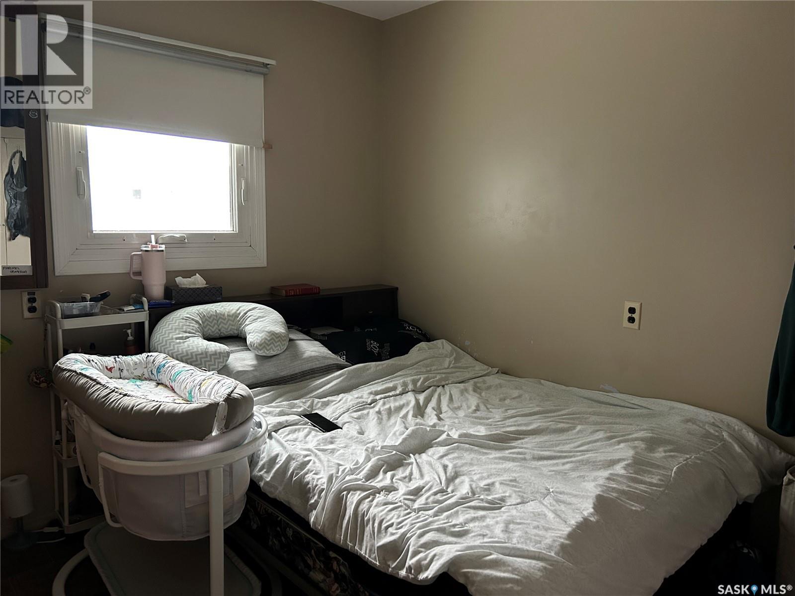 316 4th Avenue W Property Photo 8