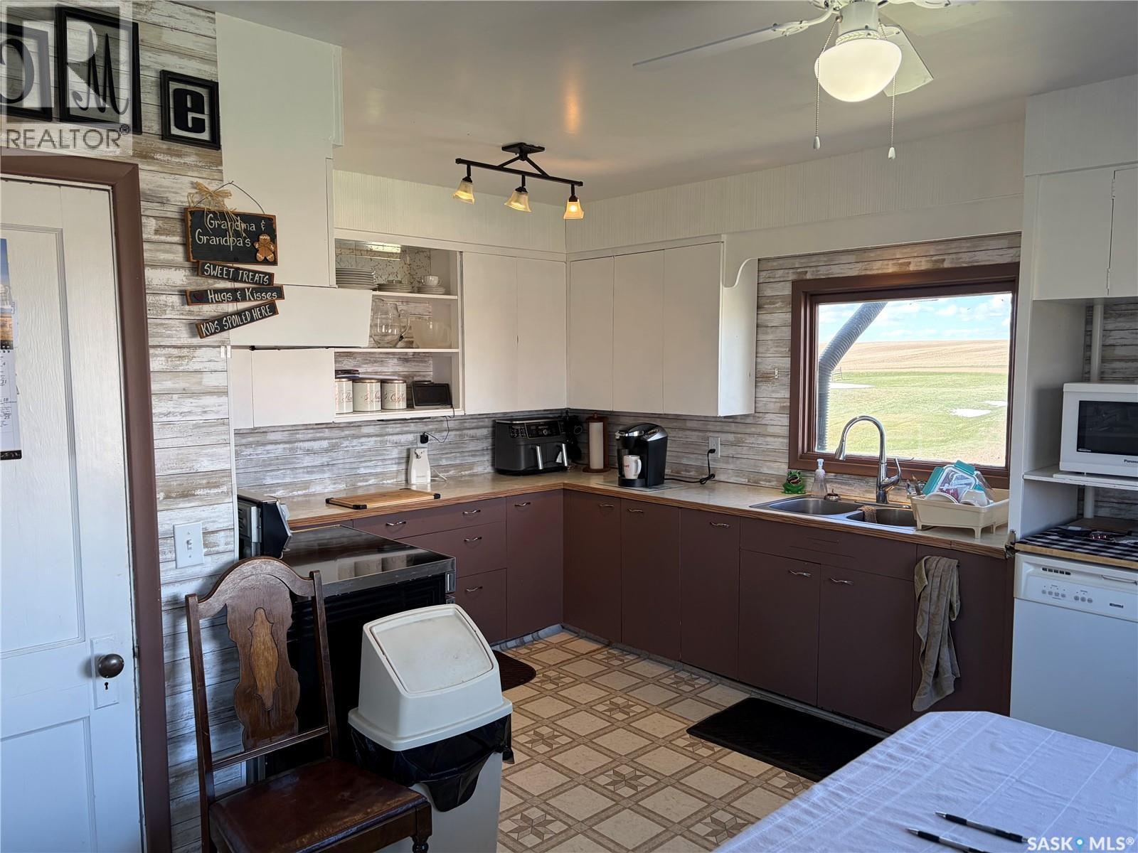 Wallis Farm Property Photo 10