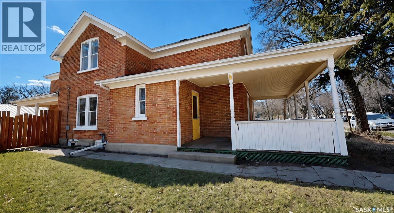402 Jasper Street Property Photo 1