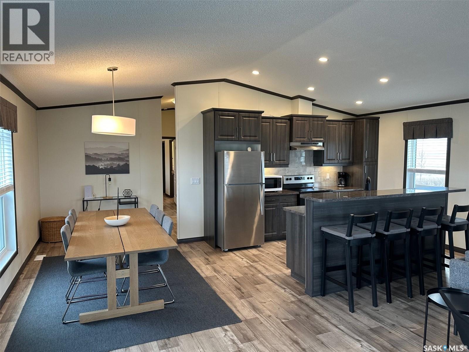 9 Lakeshore Drive Property Photo 4
