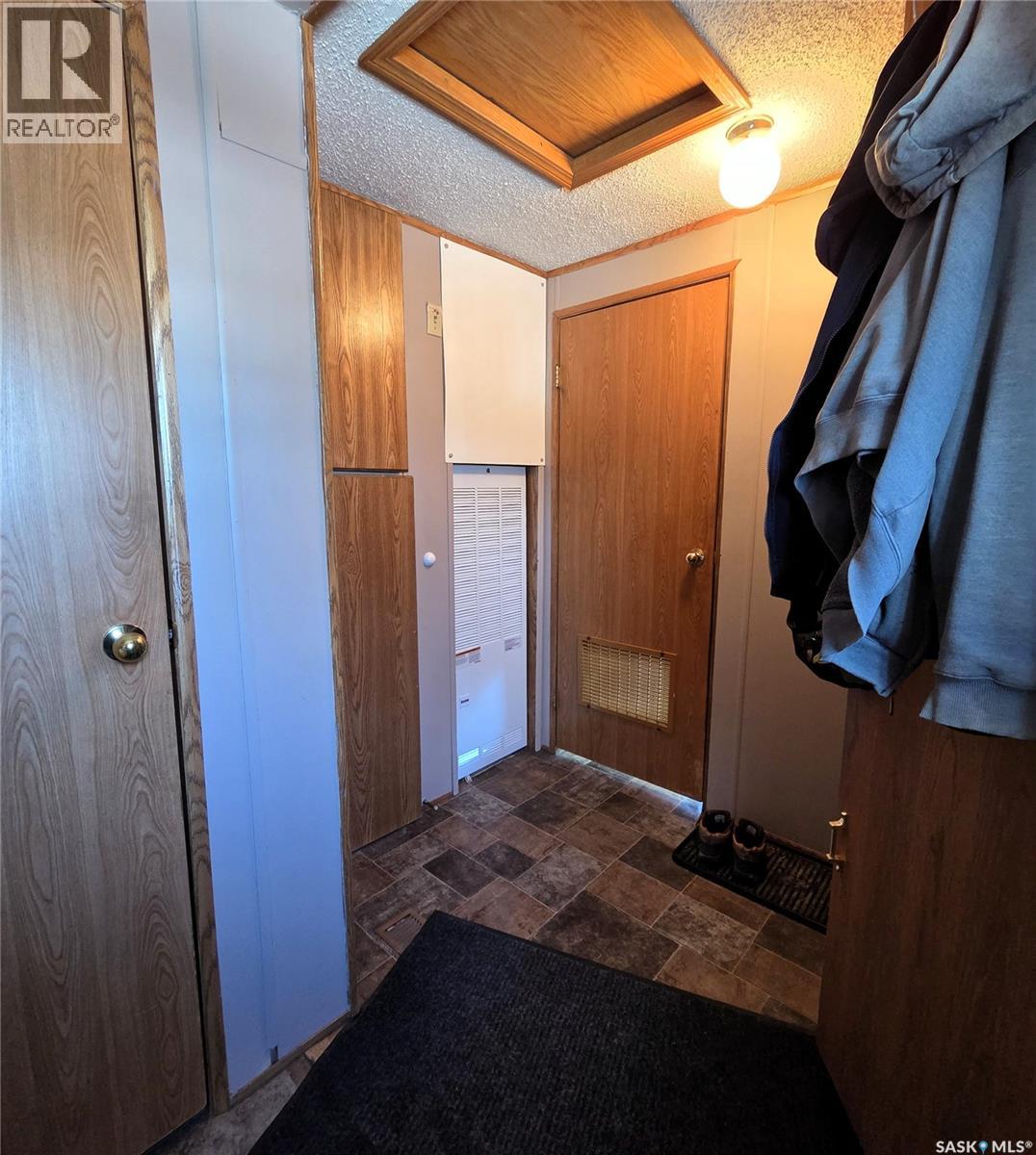 316 1st Street W Property Photo 9