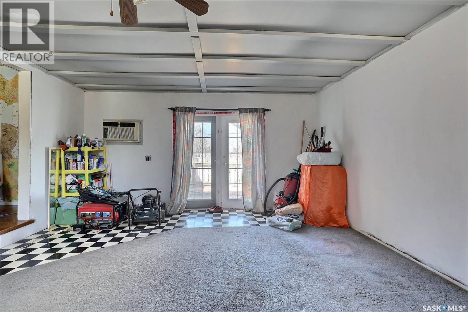 211 Main Street Property Photo 12