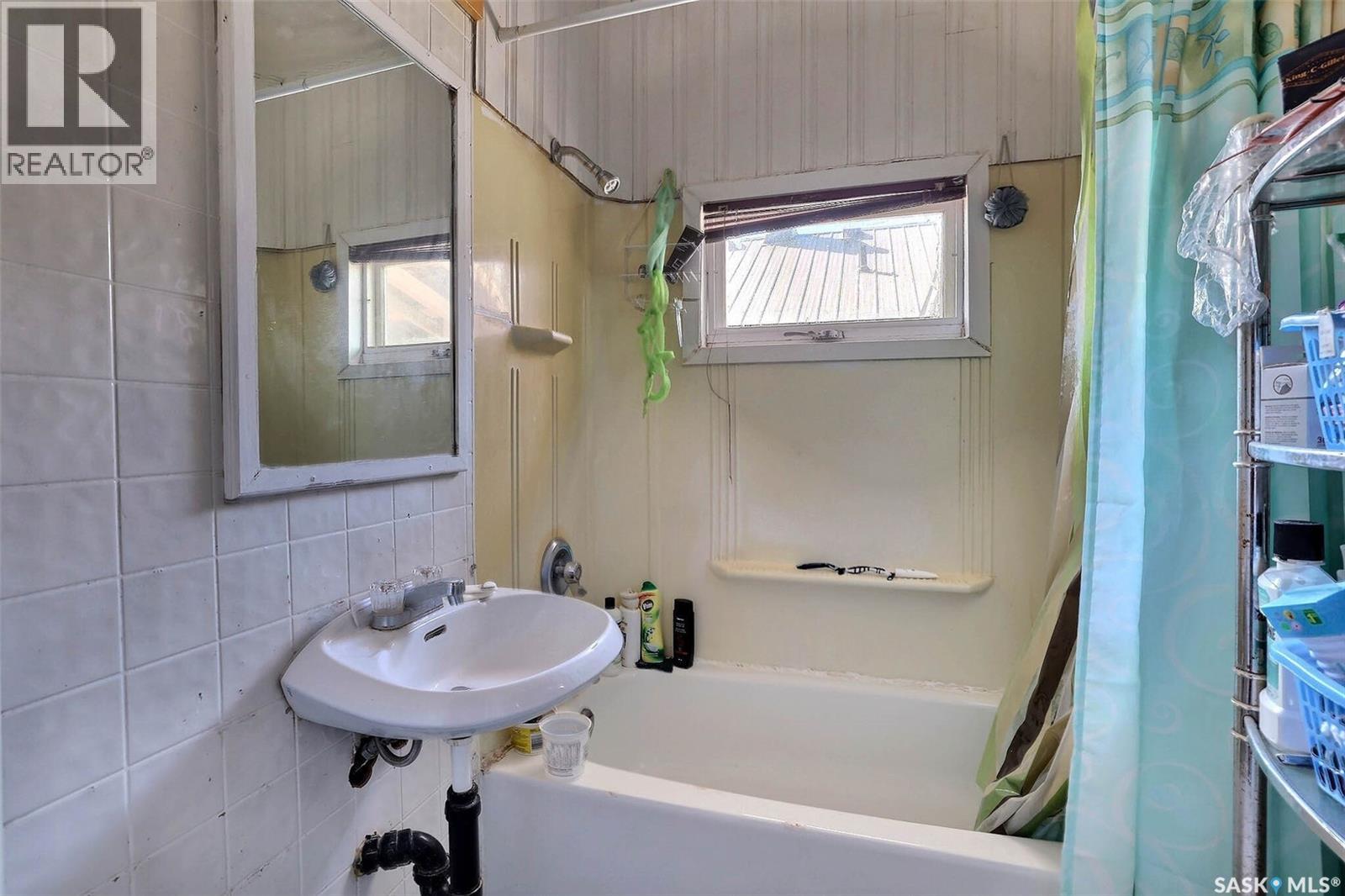 211 Main Street Property Photo 18