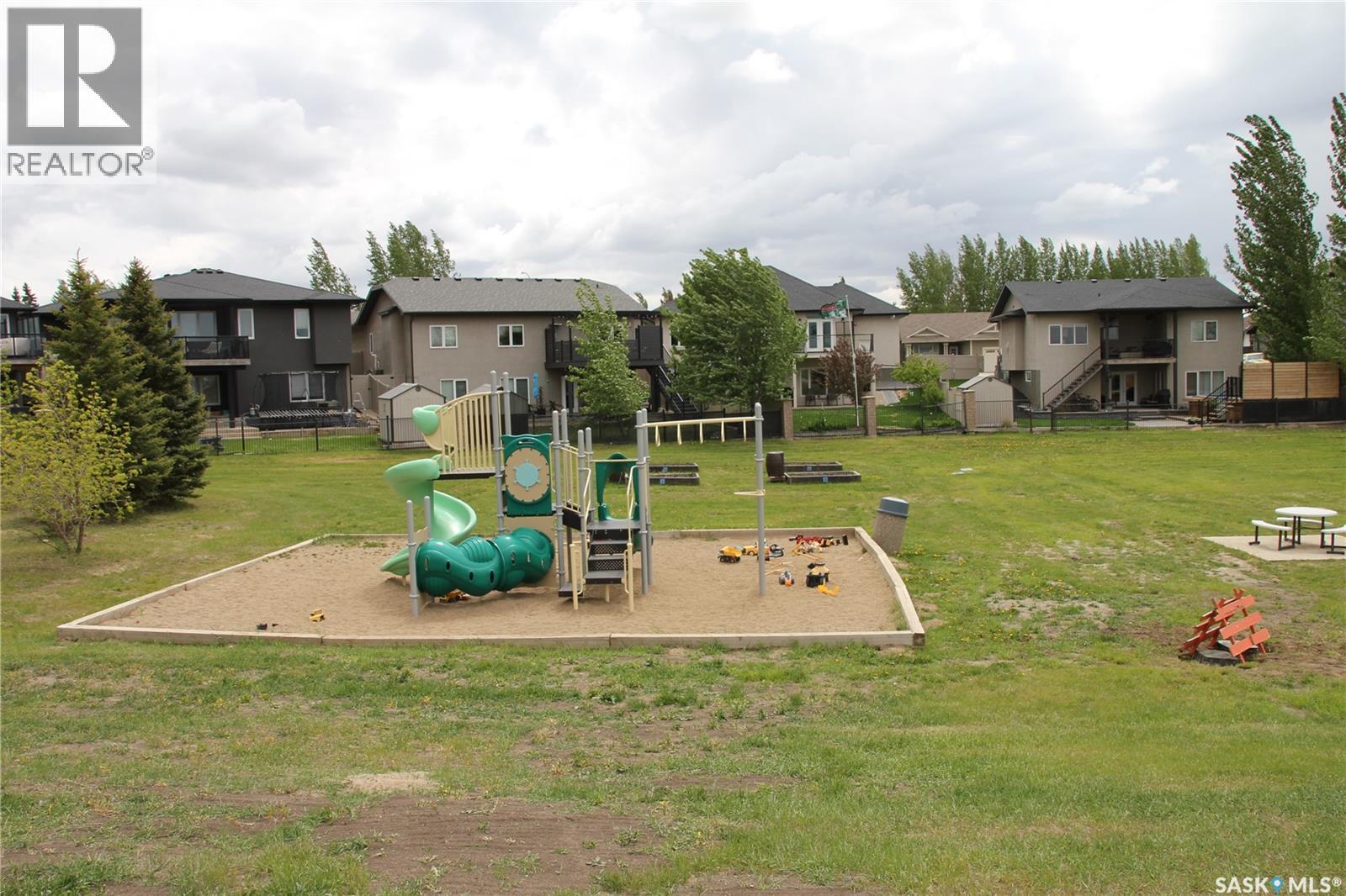 1100 Aaron Drive Property Photo 16