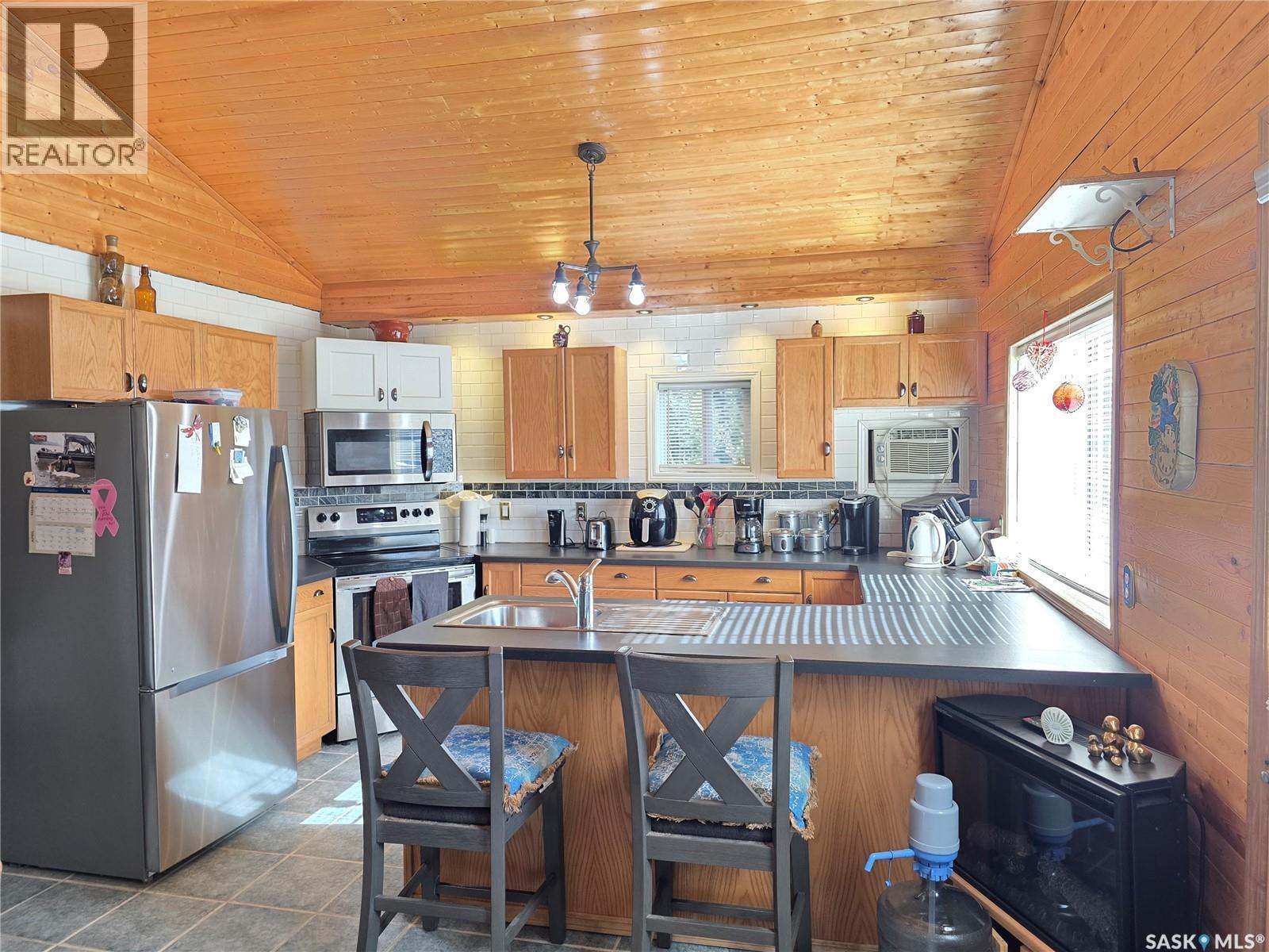 539 Mistusinne Crescent Property Photo 8