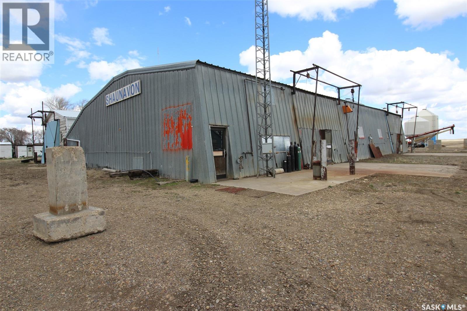 8241 Range Road Property Photo 11
