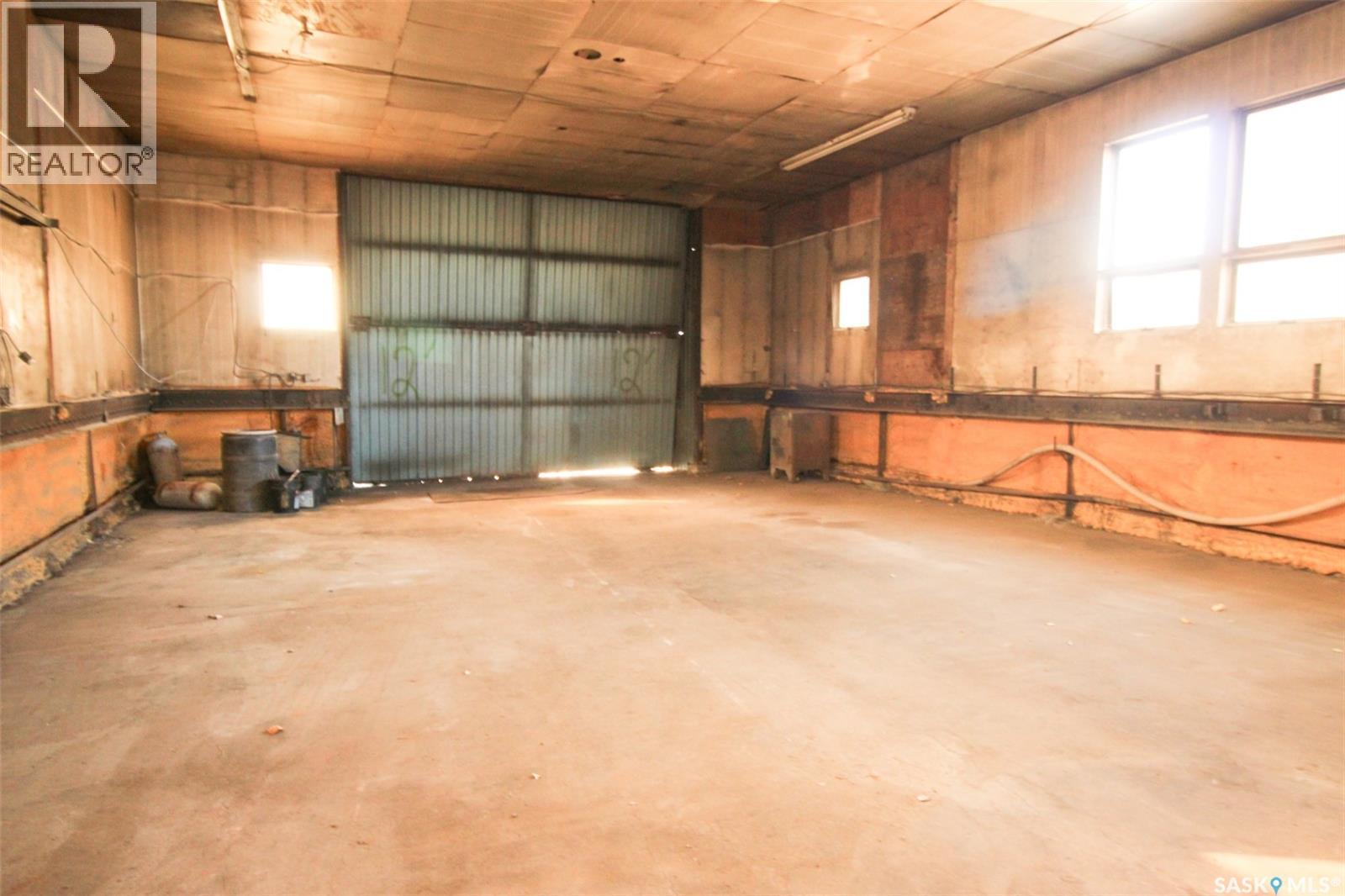8241 Range Road Property Photo 21