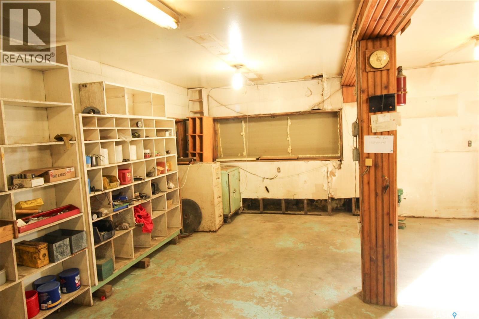 8241 Range Road Property Photo 24