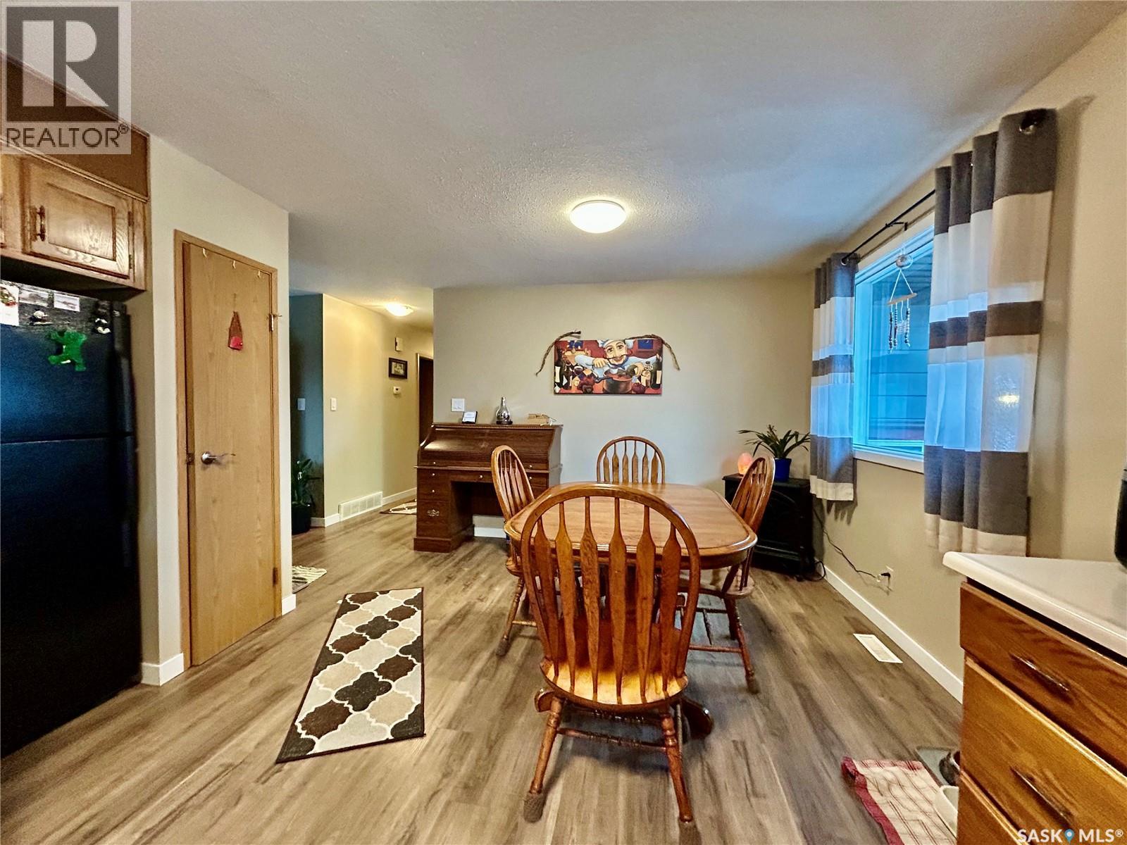 404 5th Street N Property Photo 6
