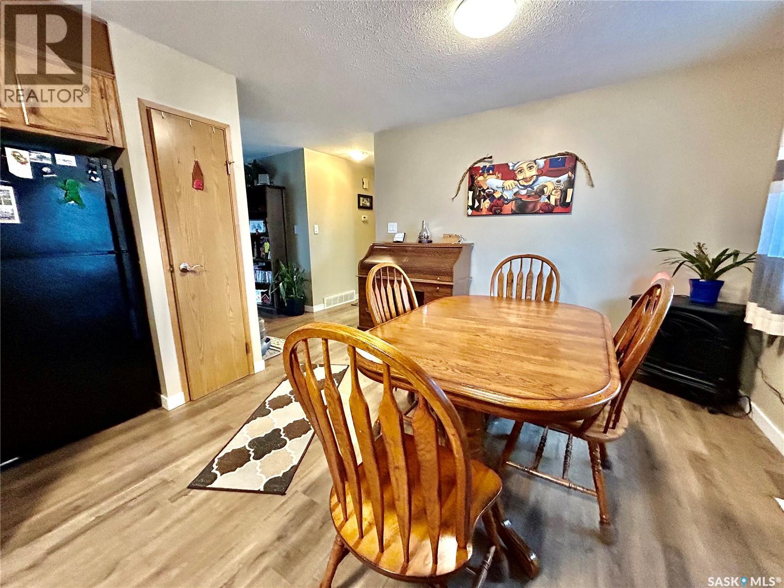 404 5th Street N Property Photo 7