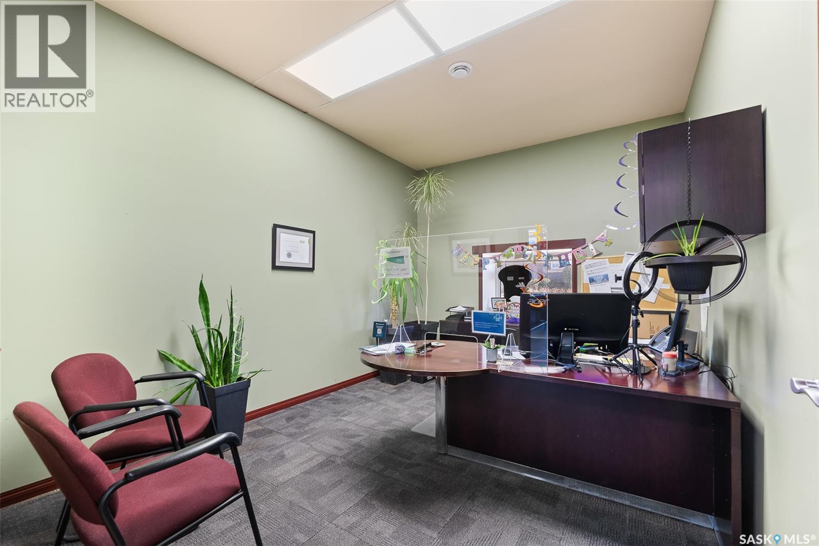 A 100 Fairford Street W Property Photo 6