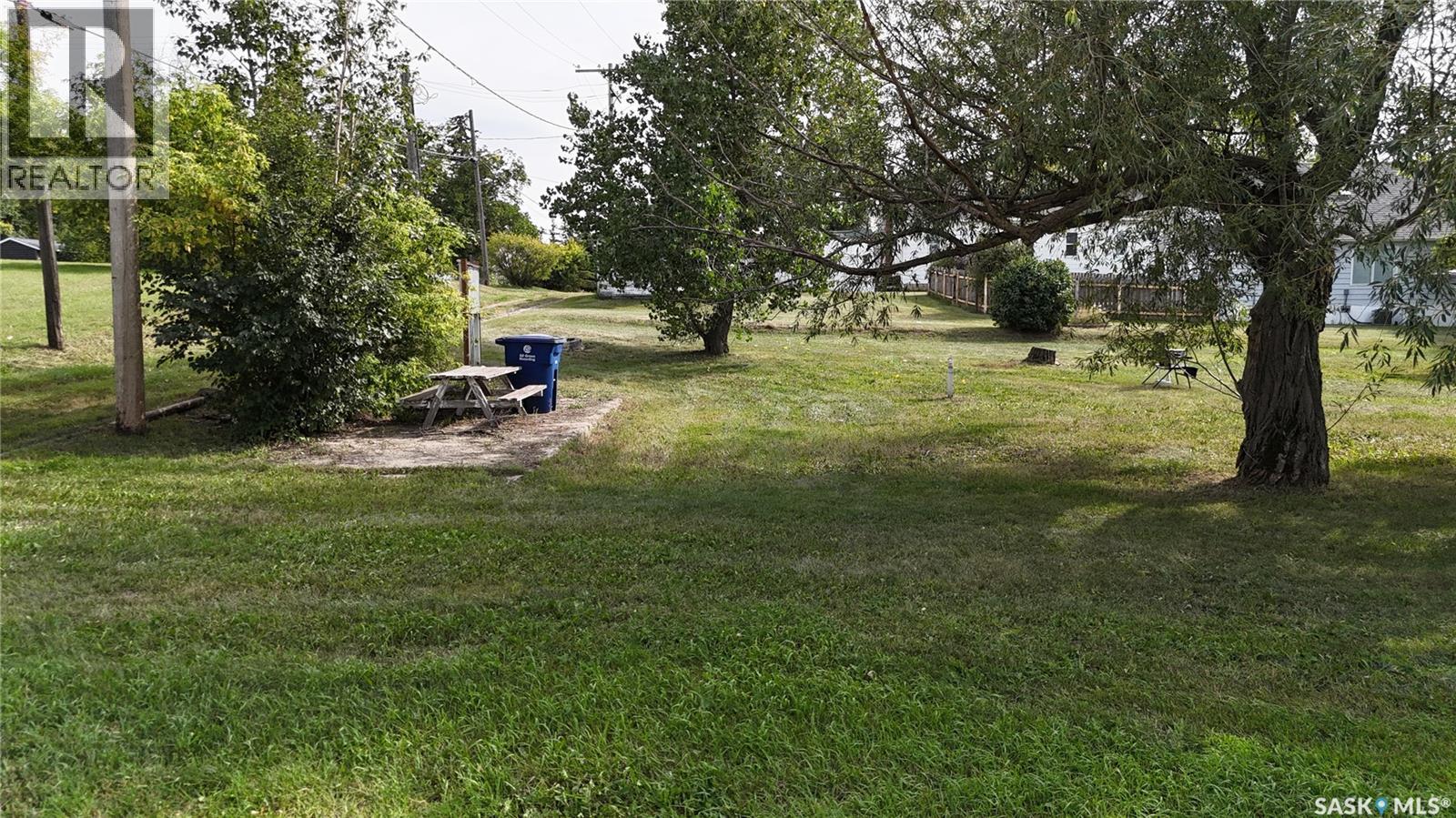 136 Railway Avenue Property Photo 5