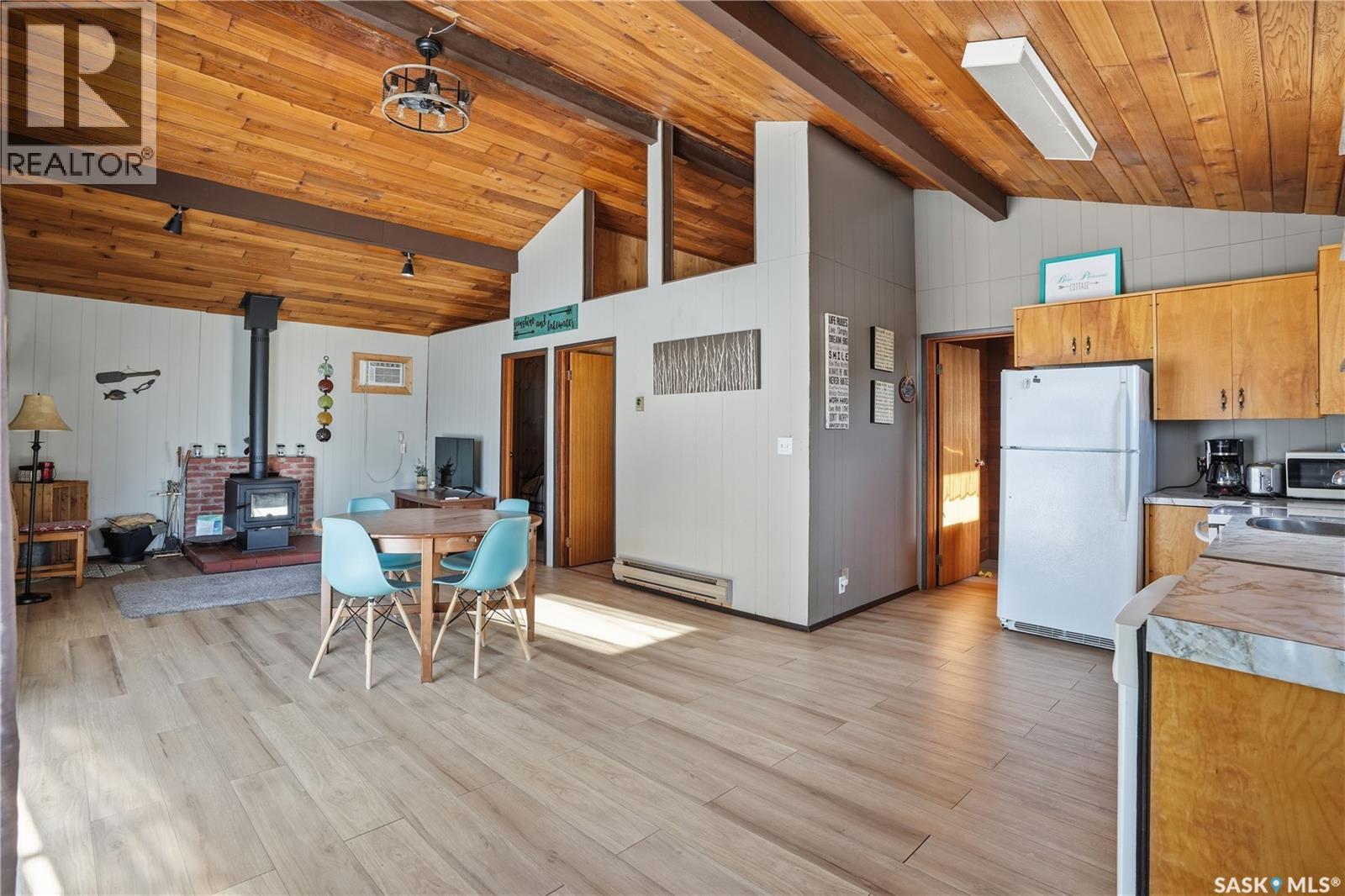 16 Pheasant Street Property Photo 7