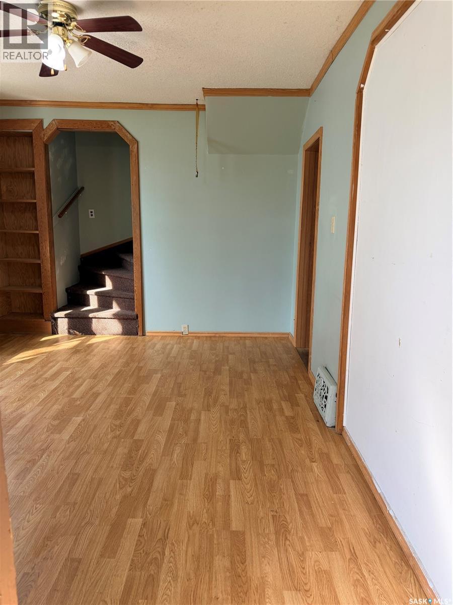 573 Centre Street Property Photo 3