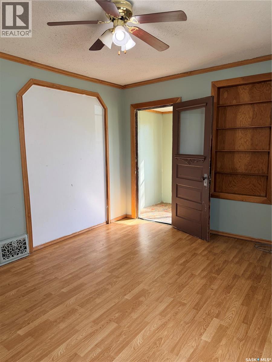 573 Centre Street Property Photo 4