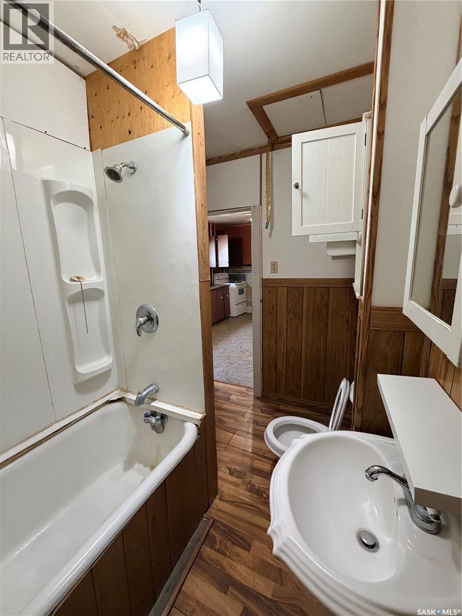 573 Centre Street Property Photo 8