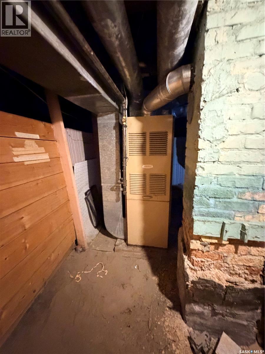 573 Centre Street Property Photo 15