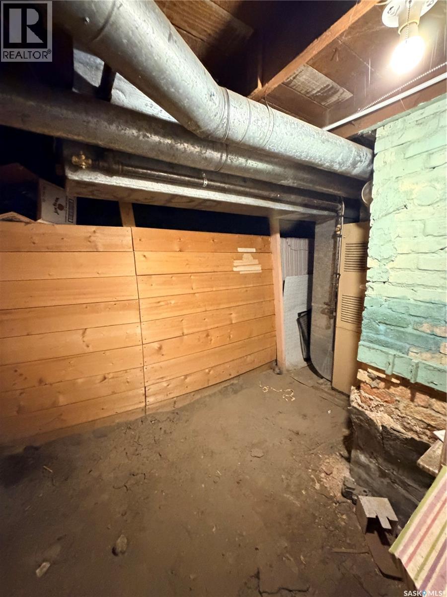 573 Centre Street Property Photo 16