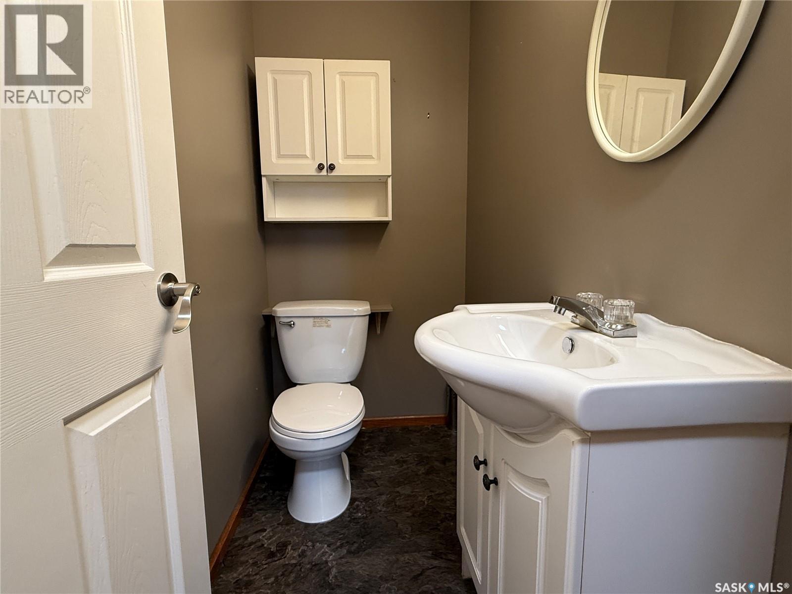 231 Kiezie Channel Drive Property Photo 9