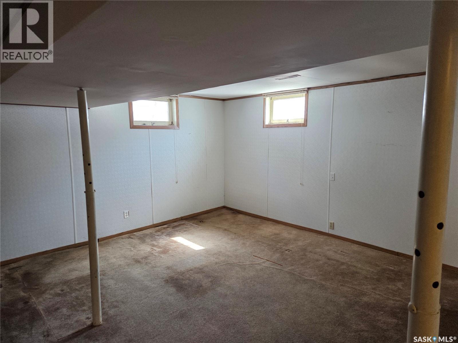 718 98th Avenue Property Photo 18