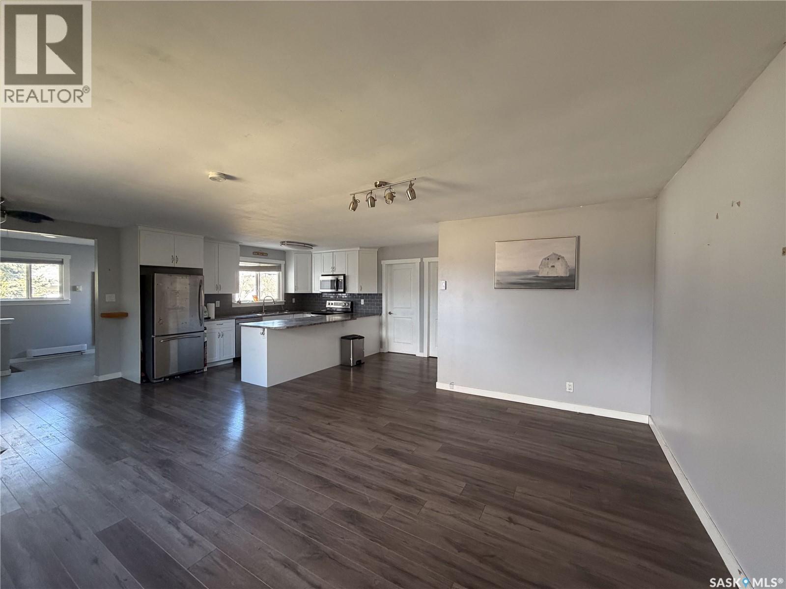 302 Aberdeen Street Property Photo 6
