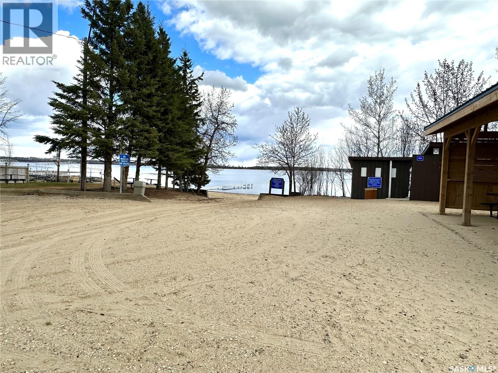 25 Iroquois Lake Drive Property Photo 6