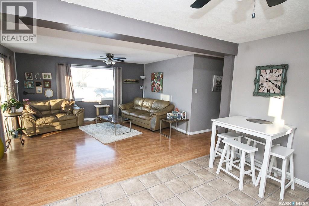 646 Albert Street Property Photo 14