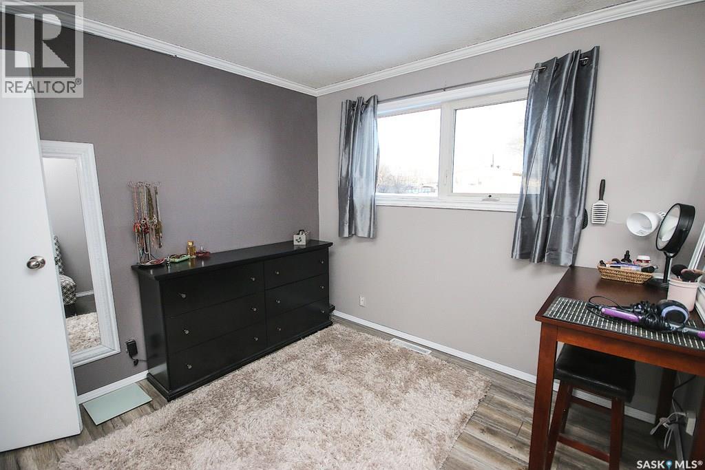 646 Albert Street Property Photo 15