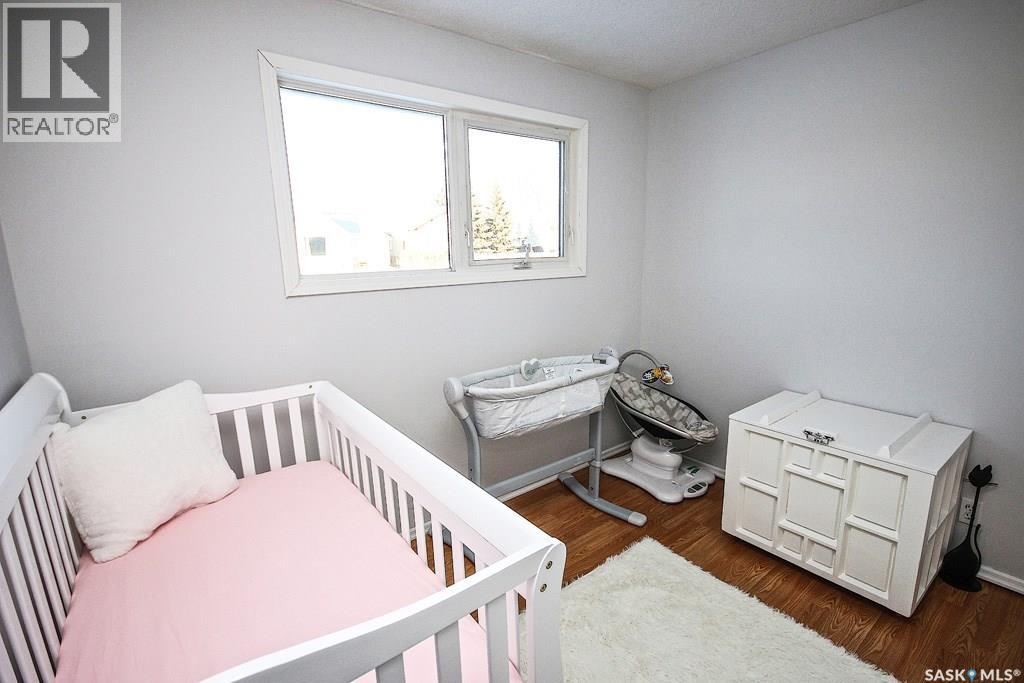646 Albert Street Property Photo 27