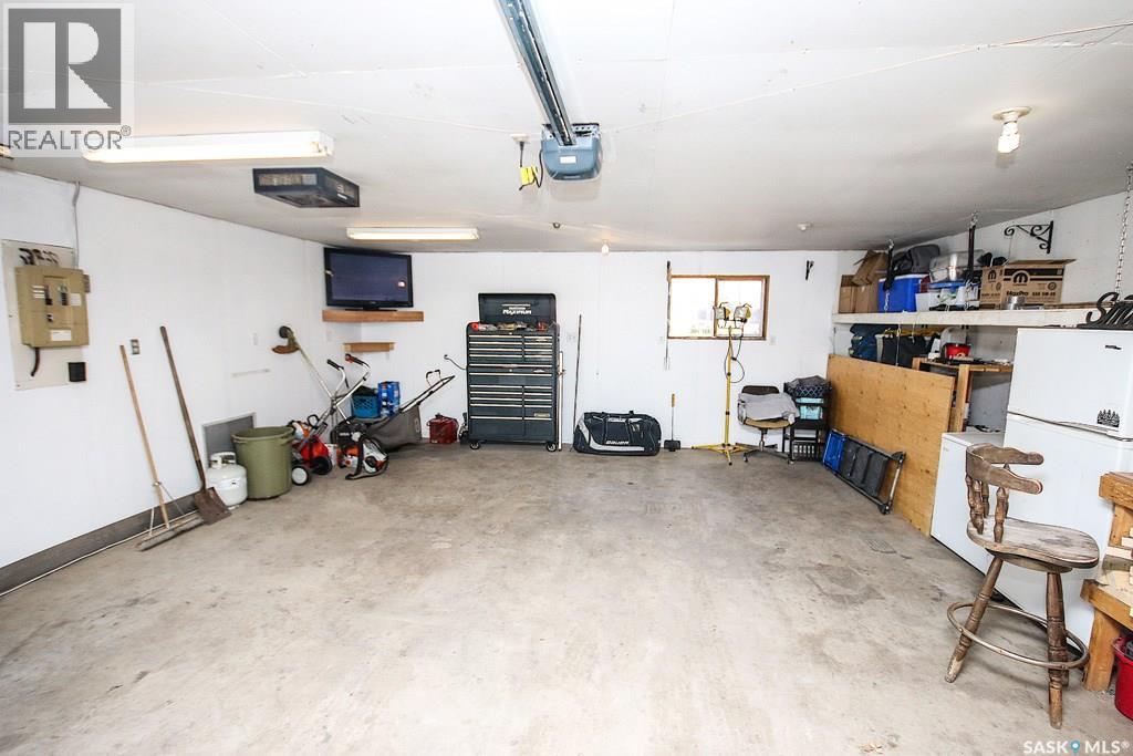 646 Albert Street Property Photo 30
