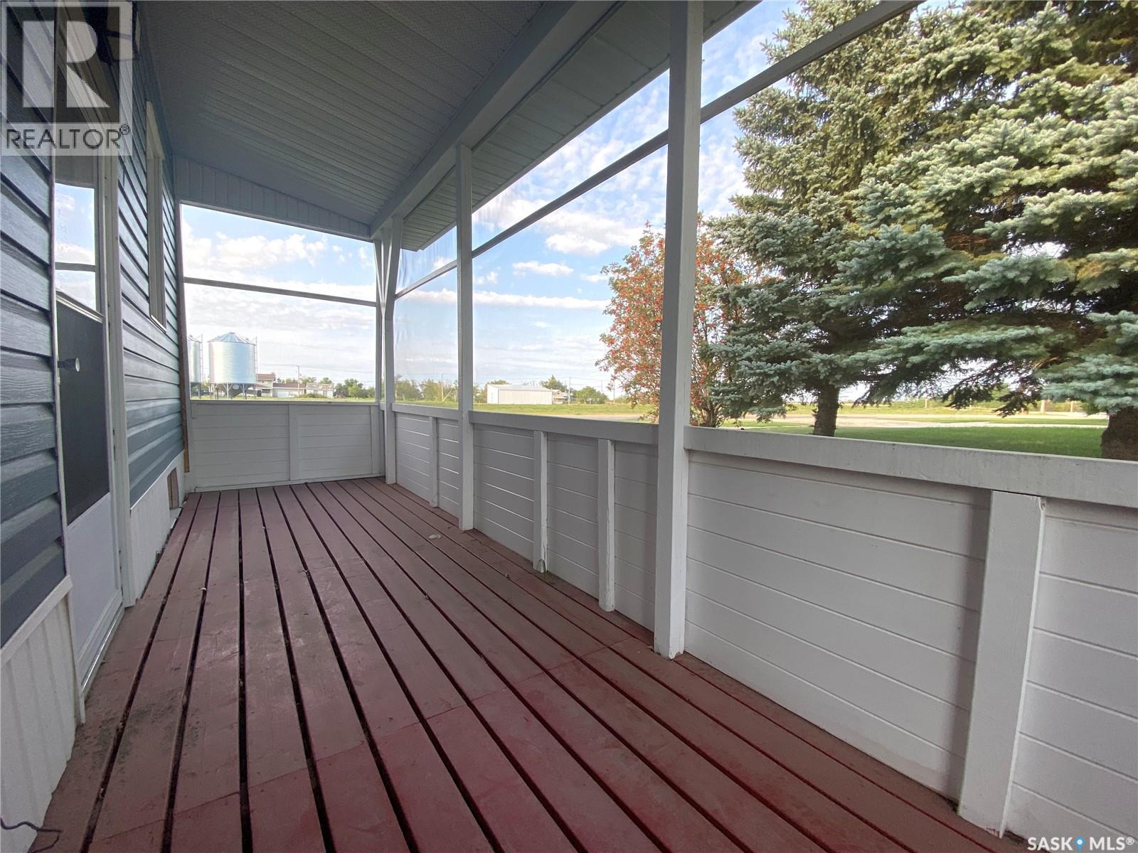 325 Grout Street Property Photo 10