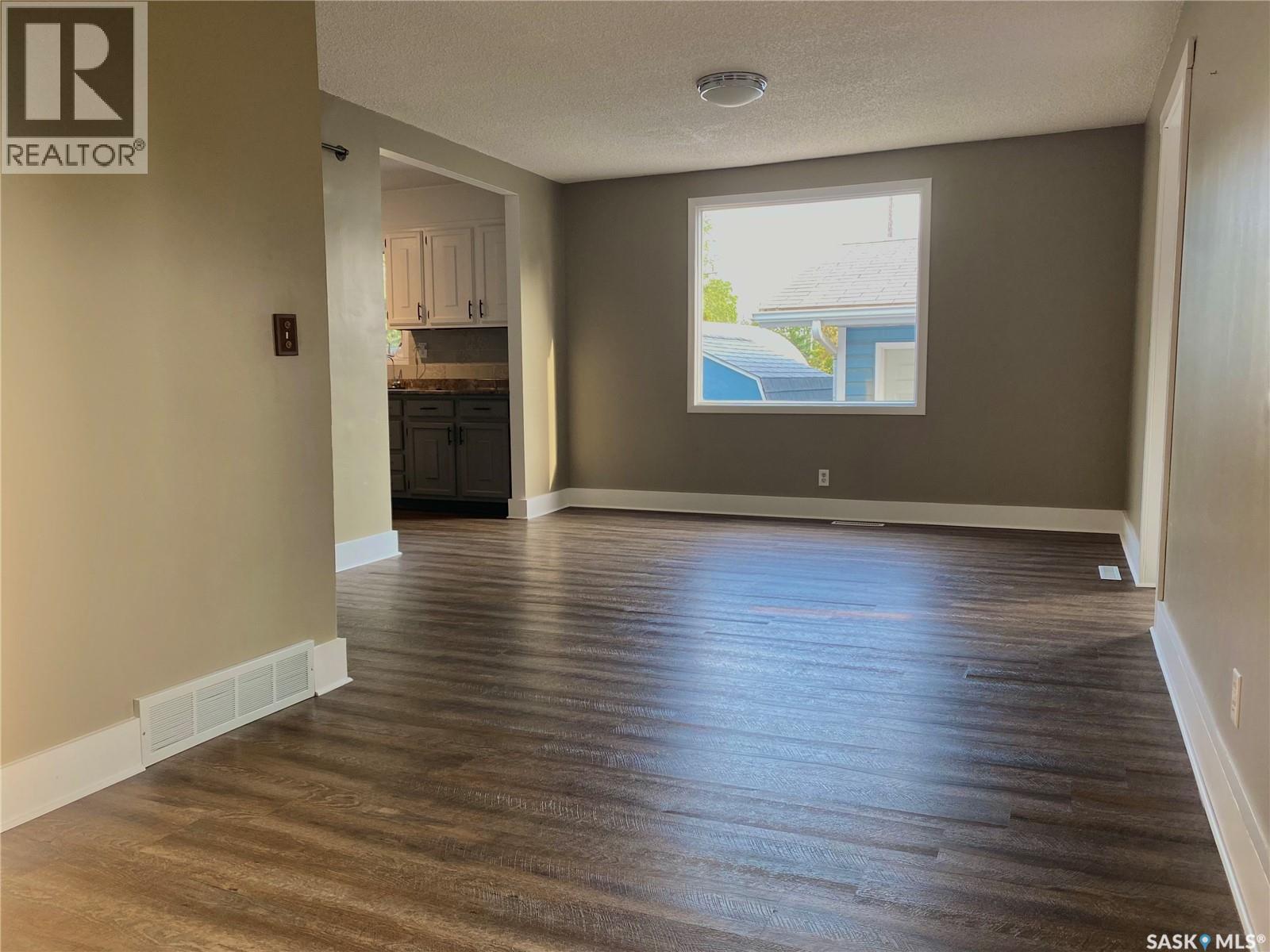 325 Grout Street Property Photo 16