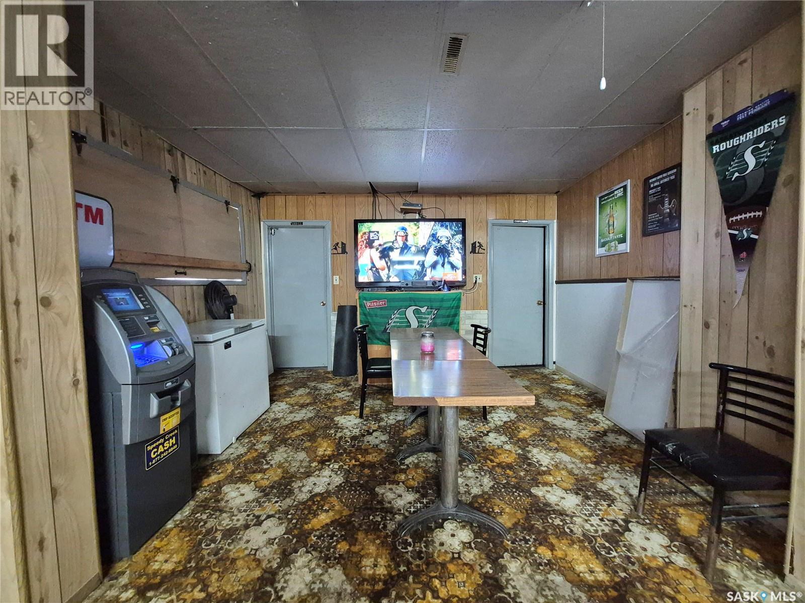 Brenda'z Inn Pennant Bar Property Photo 12