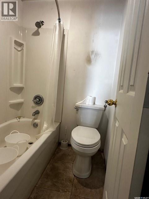 262 3rd Avenue W Property Photo 6