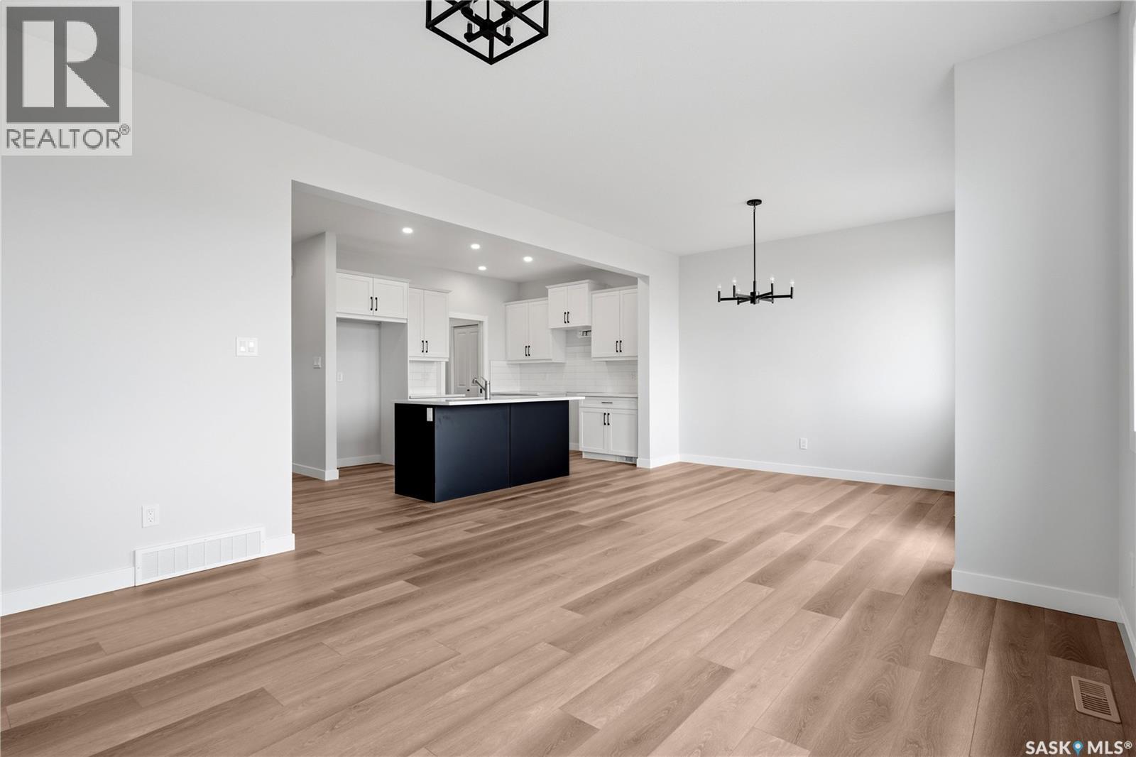 3180 Favel Drive Property Photo 8