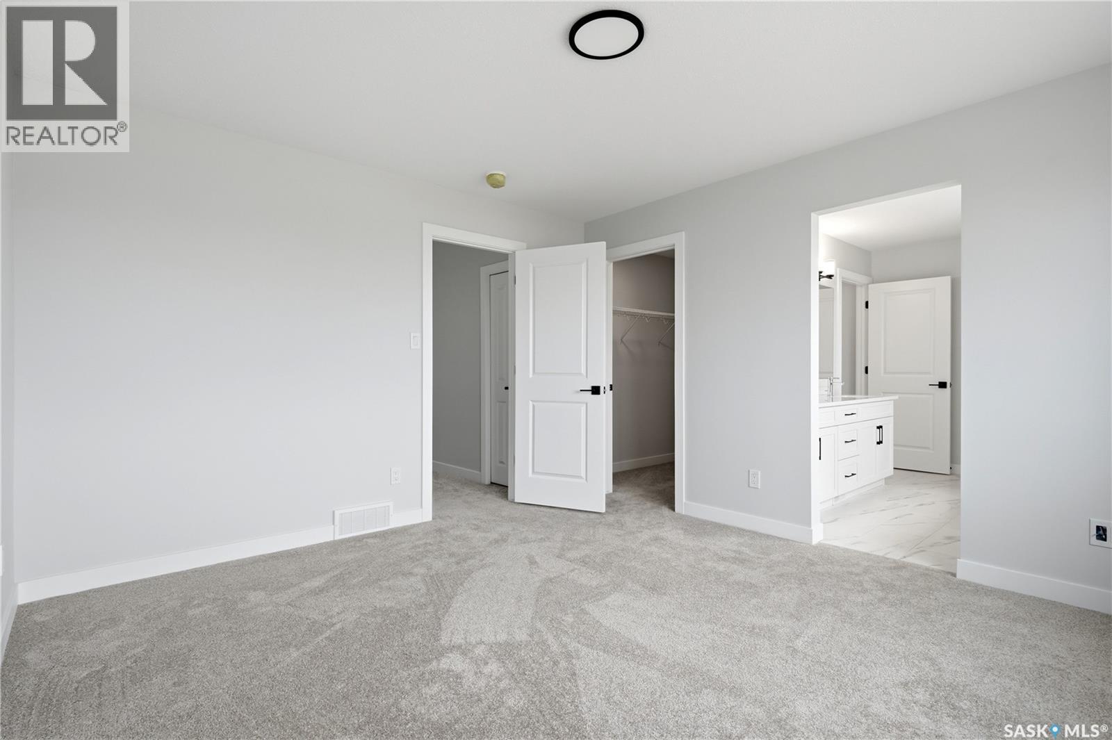 3180 Favel Drive Property Photo 16
