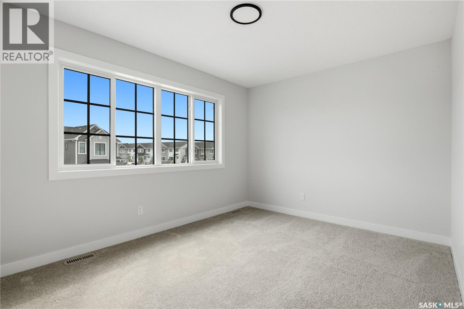 3180 Favel Drive Property Photo 24