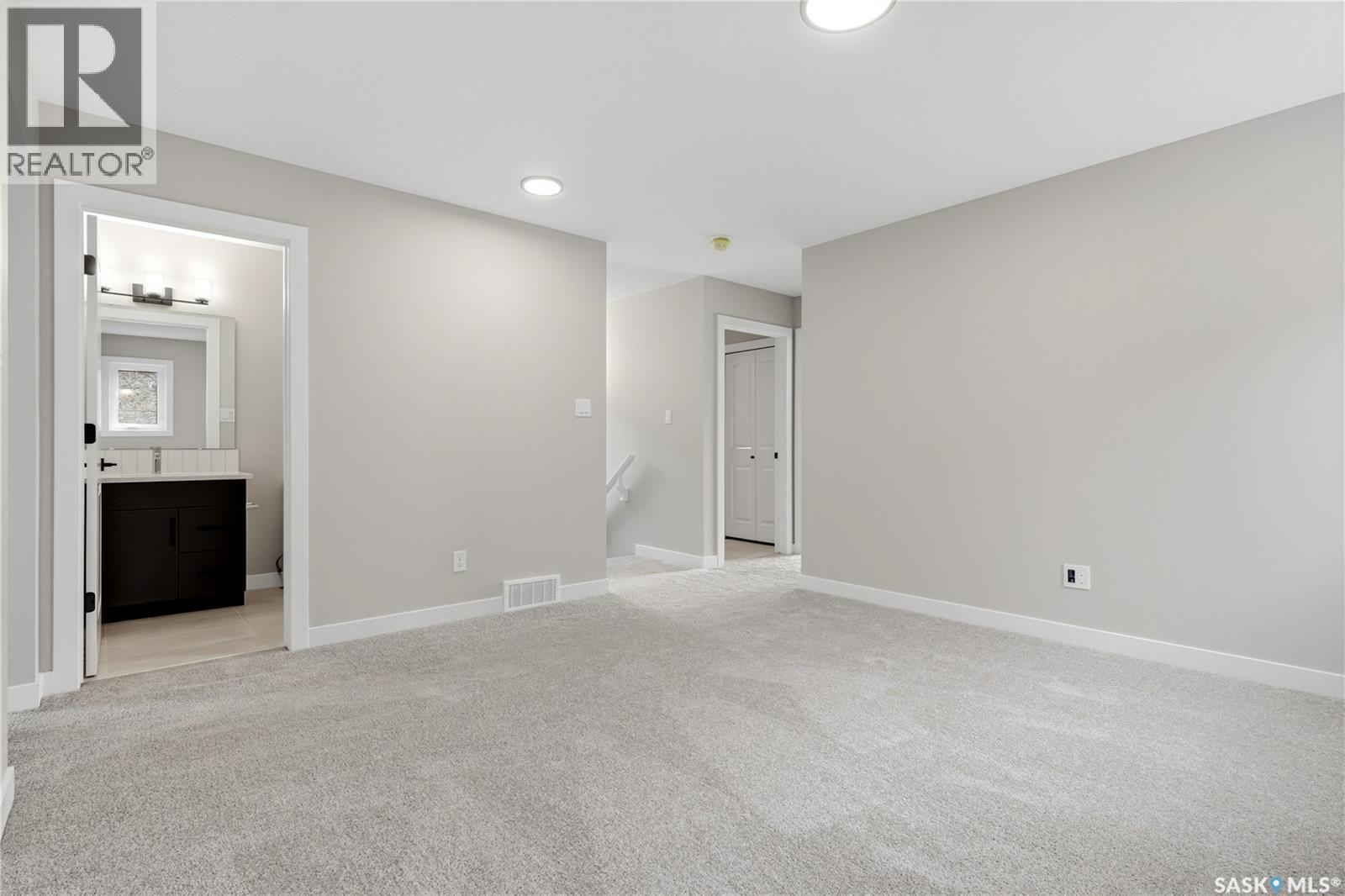 3172 Favel Drive Property Photo 22