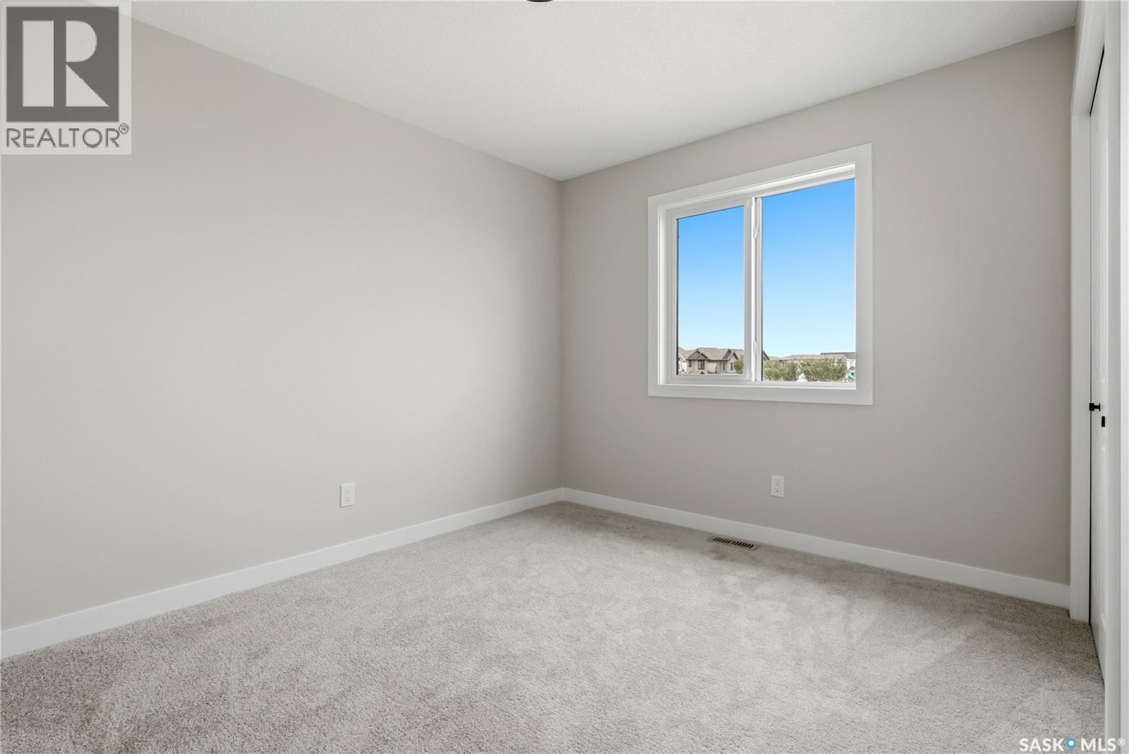 3172 Favel Drive Property Photo 24